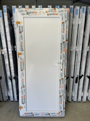 Plastikinės durys 89x198 su XPS užpildu, baltos, be stiklo