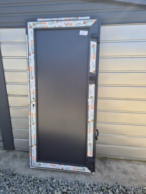 Plastikinės durys 98x210 su užpildu, spalva - antracitas